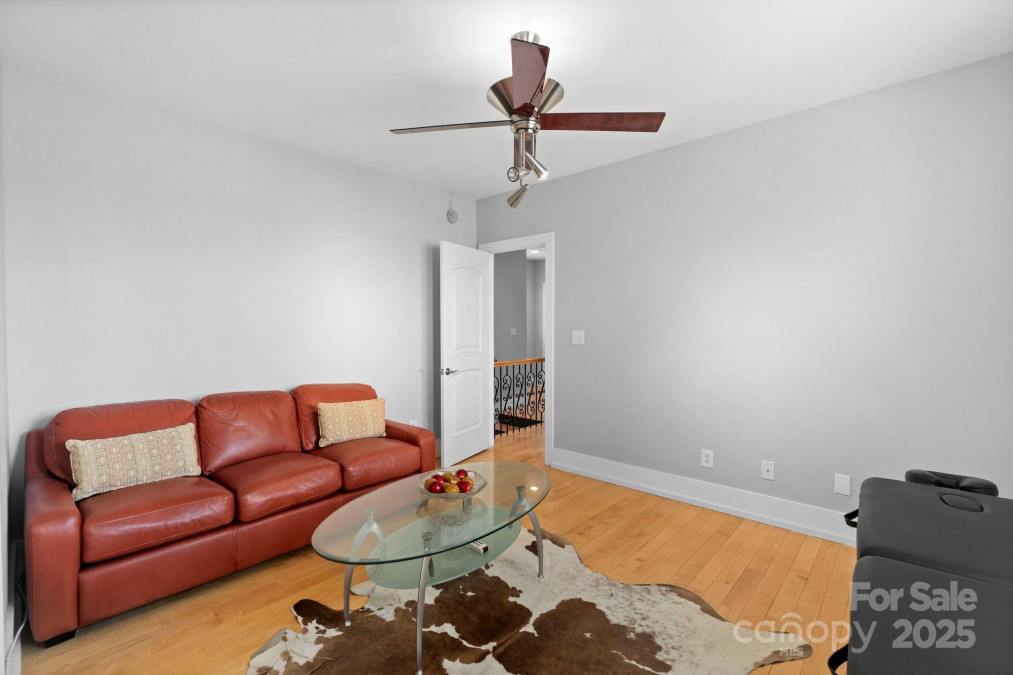 4915 Ardenwoods Dr Charlotte, NC 28215