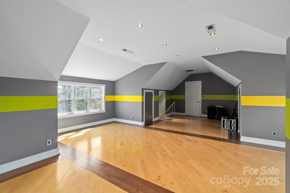 4915 Ardenwoods Dr Charlotte, NC 28215