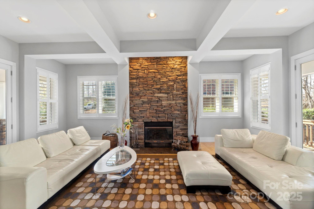 4915 Ardenwoods Dr Charlotte, NC 28215