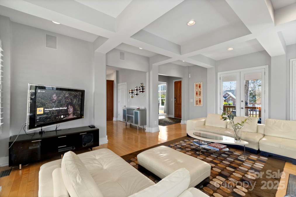 4915 Ardenwoods Dr Charlotte, NC 28215
