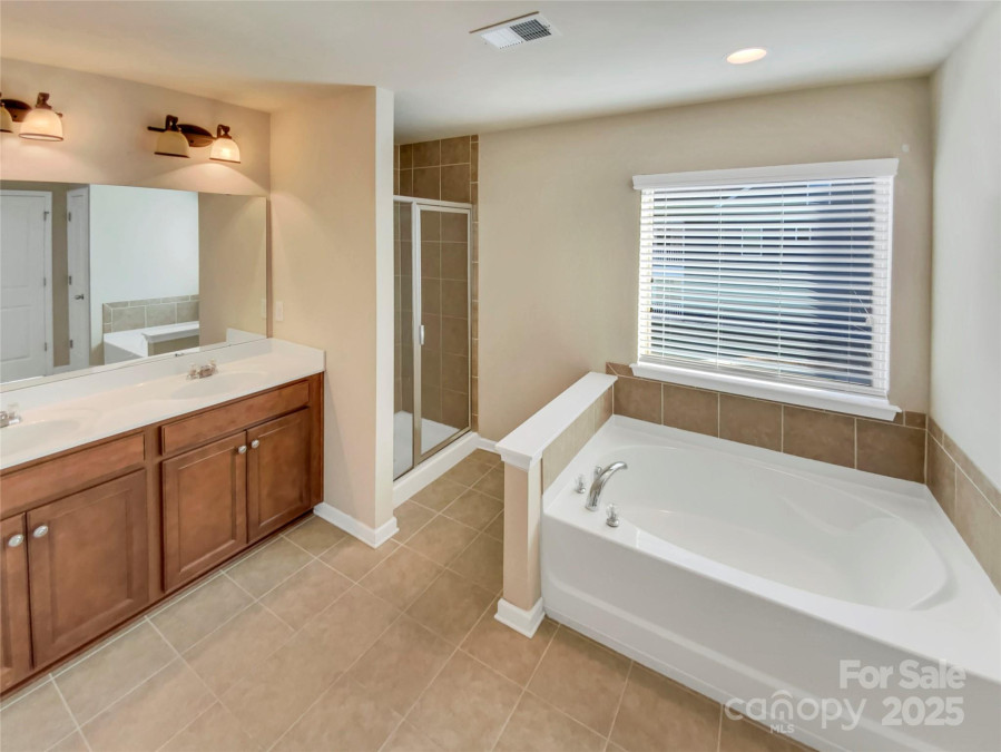 1062 Baldwin Dr Lancaster, SC 29720