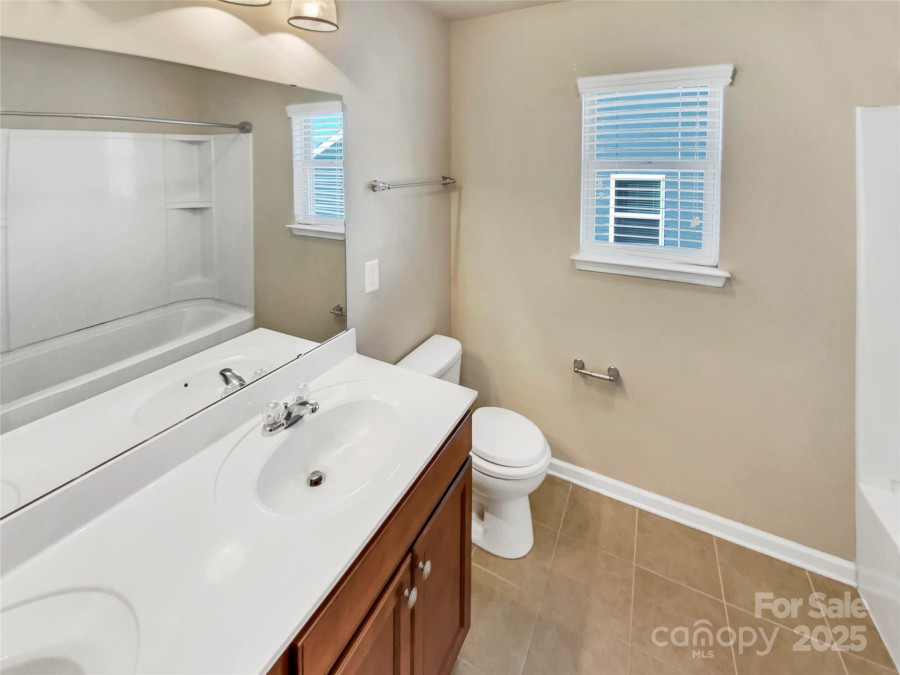 1062 Baldwin Dr Lancaster, SC 29720