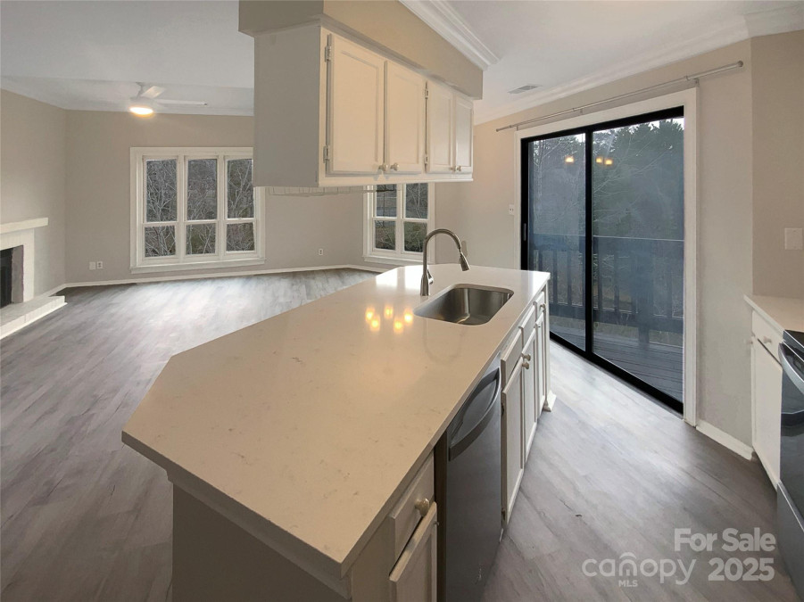 8069 Cedar Glen Dr Charlotte, NC 28212