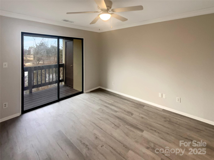 8069 Cedar Glen Dr Charlotte, NC 28212