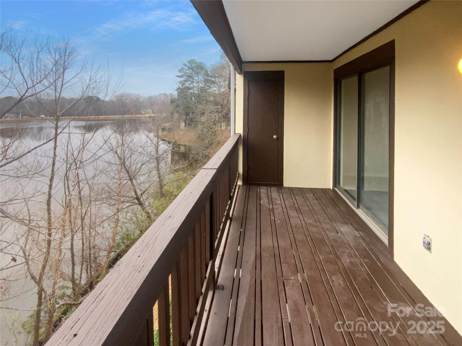 8069 Cedar Glen Dr Charlotte, NC 28212