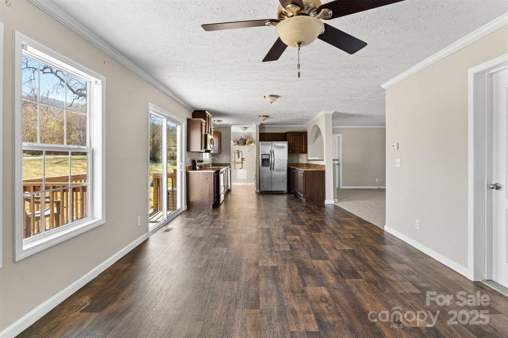 1729 Pisgah Hw Candler, NC 28715