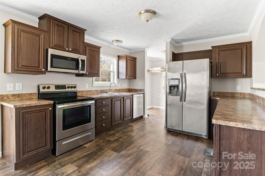 1729 Pisgah Hw Candler, NC 28715