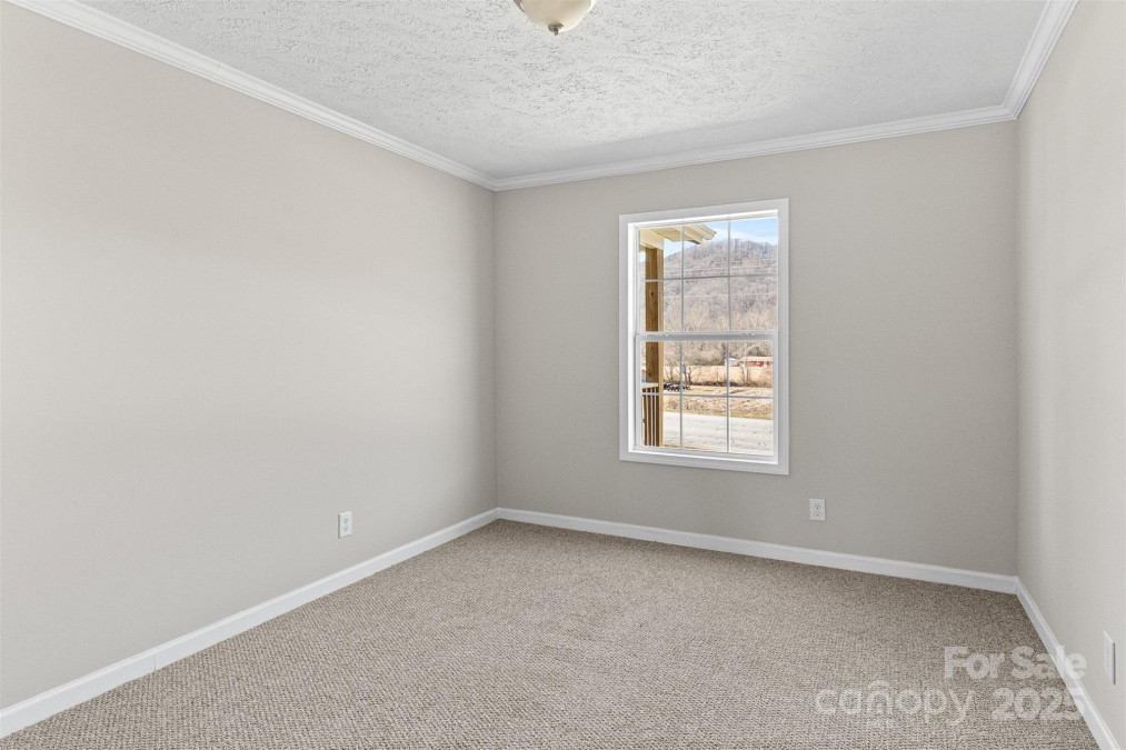1729 Pisgah Hw Candler, NC 28715