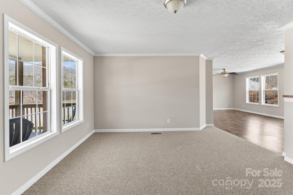 1729 Pisgah Hw Candler, NC 28715