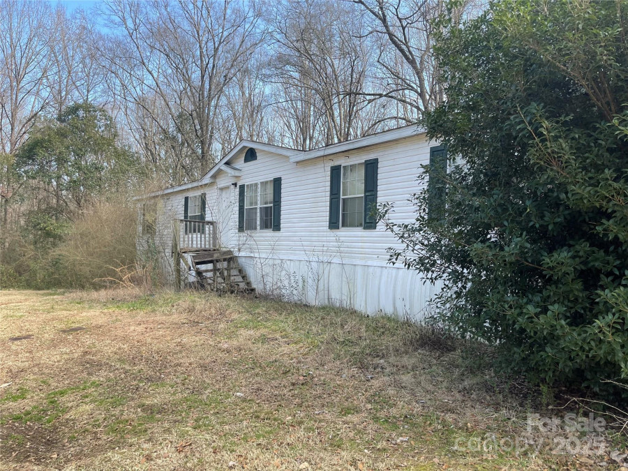 282 Dixon Rd Lancaster, SC 29720