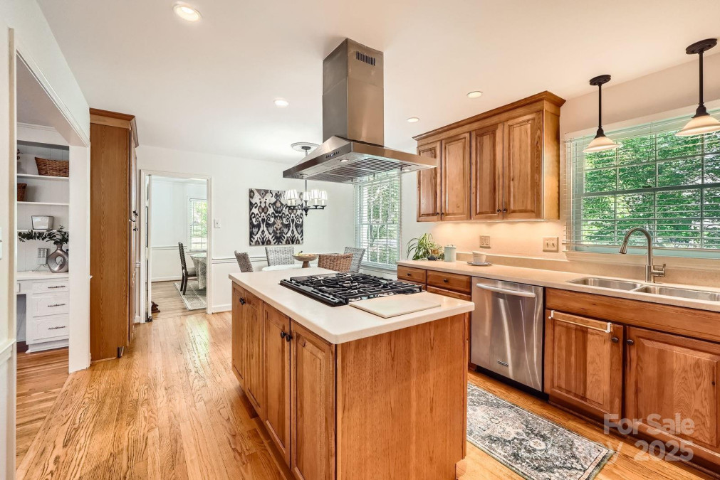 7613 Whistlestop Rd Charlotte, NC 28210