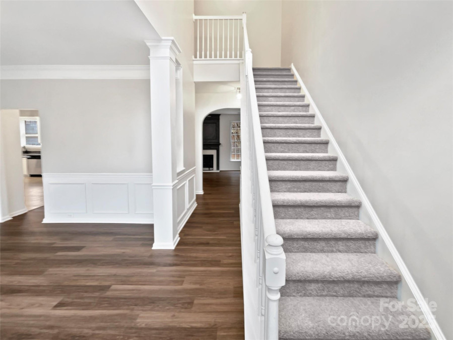 11124 Chastain Parc Dr Charlotte, NC 28216