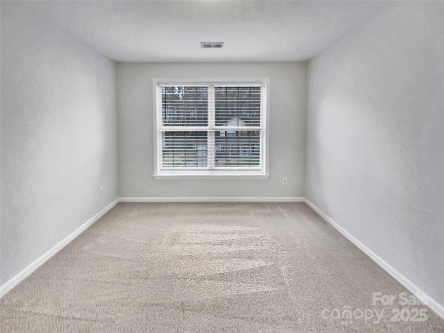 11124 Chastain Parc Dr Charlotte, NC 28216