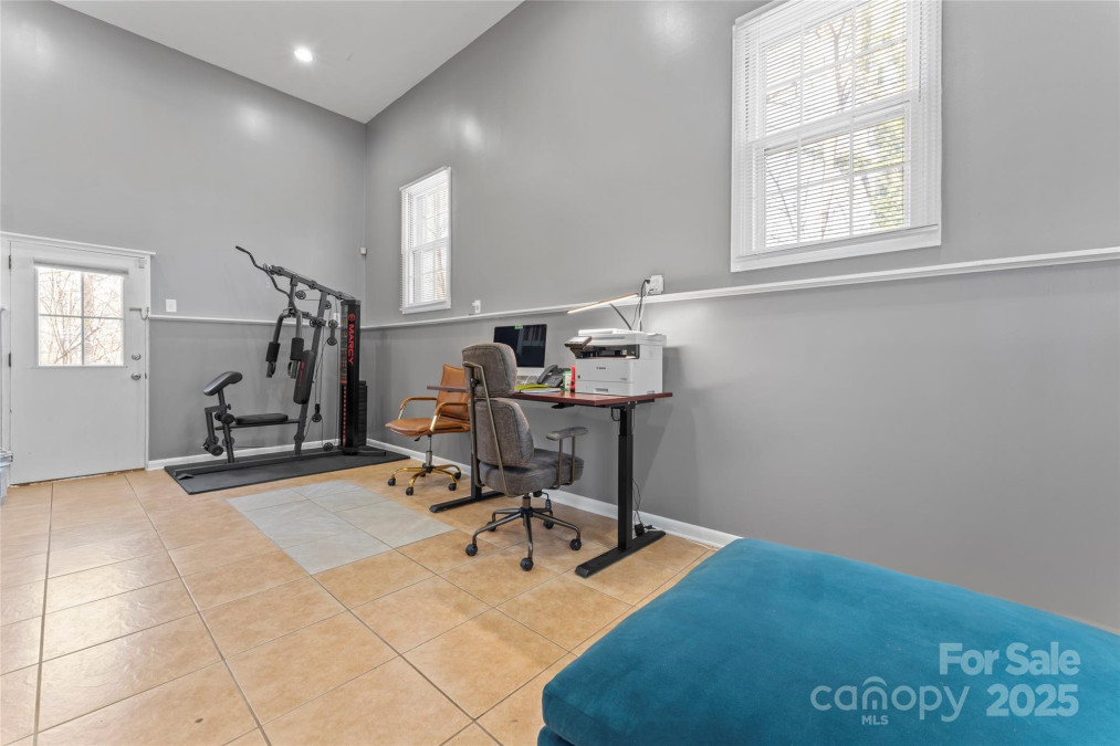8101 Kerrybrook Cir Charlotte, NC 28214