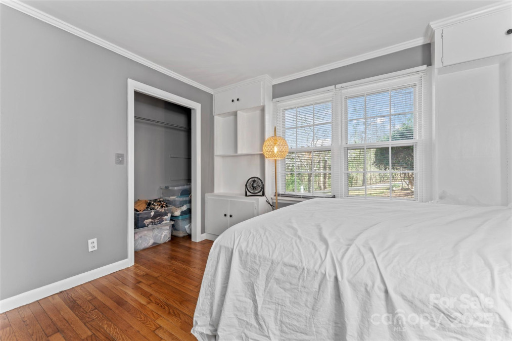 8101 Kerrybrook Cir Charlotte, NC 28214