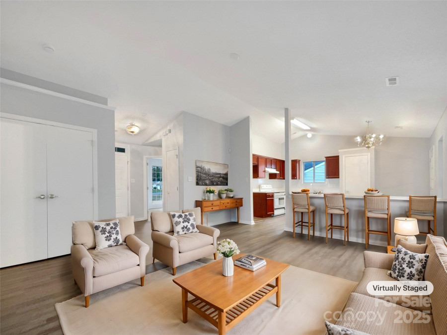 7926 Sir Barton Ct Charlotte, NC 28215