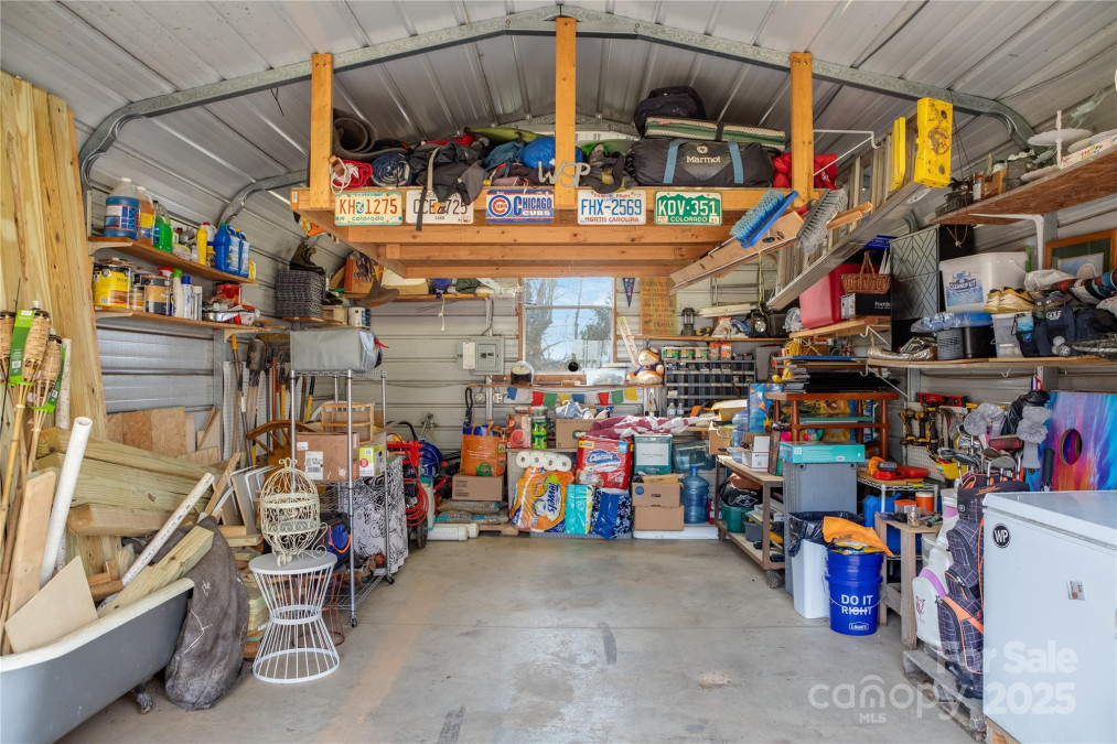 17 Jenny St Asheville, NC 28806