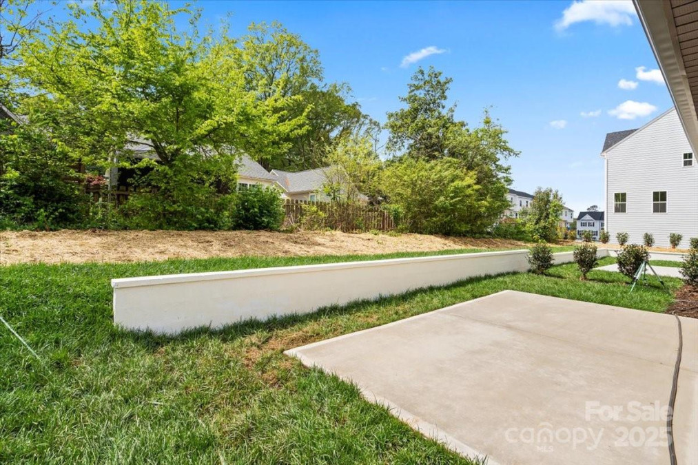 2425 Ellen Ave Charlotte, NC 28208