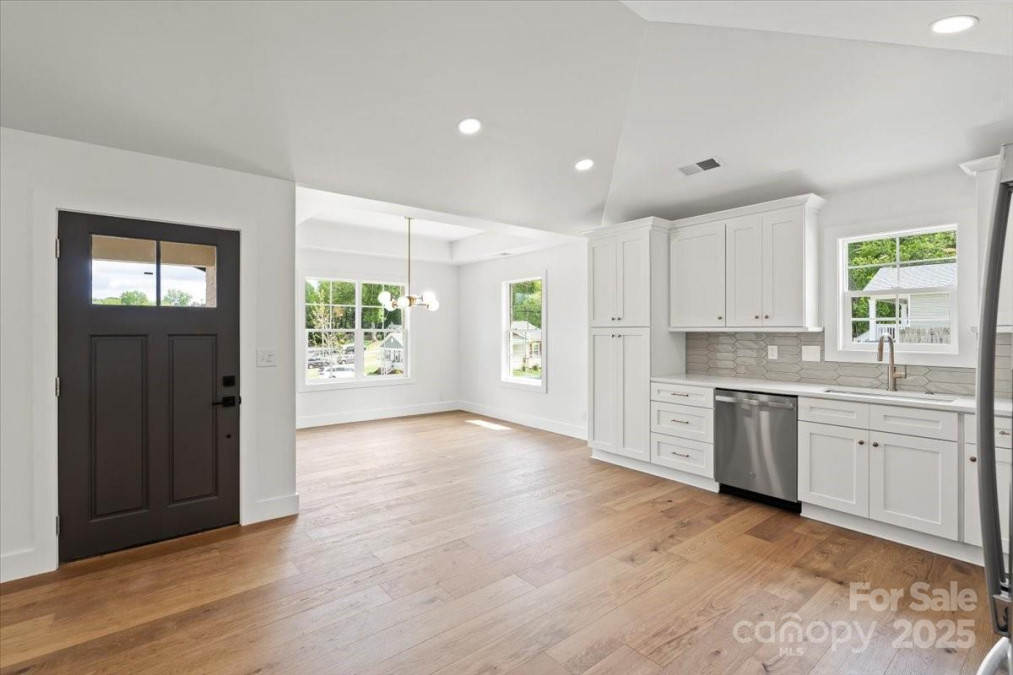 2425 Ellen Ave Charlotte, NC 28208