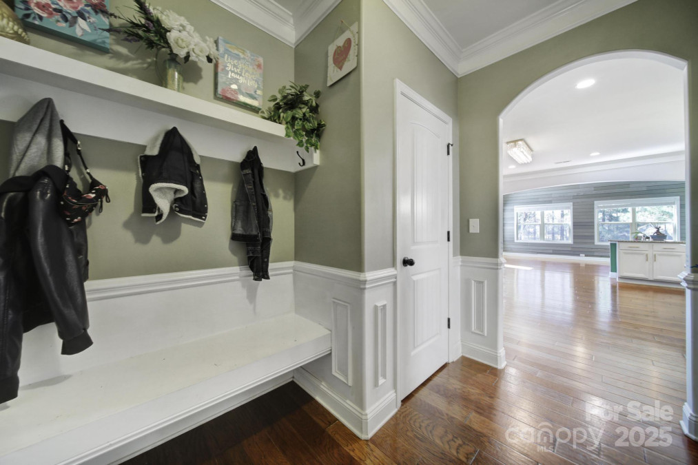 15637 Guthrie Dr Huntersville, NC 28078