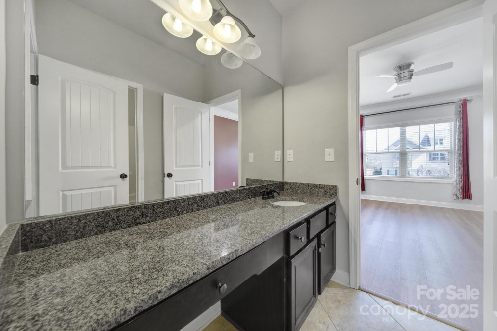 15637 Guthrie Dr Huntersville, NC 28078