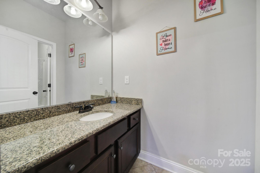 15637 Guthrie Dr Huntersville, NC 28078