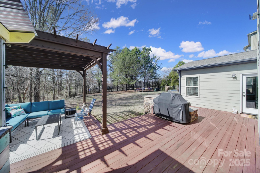 15637 Guthrie Dr Huntersville, NC 28078