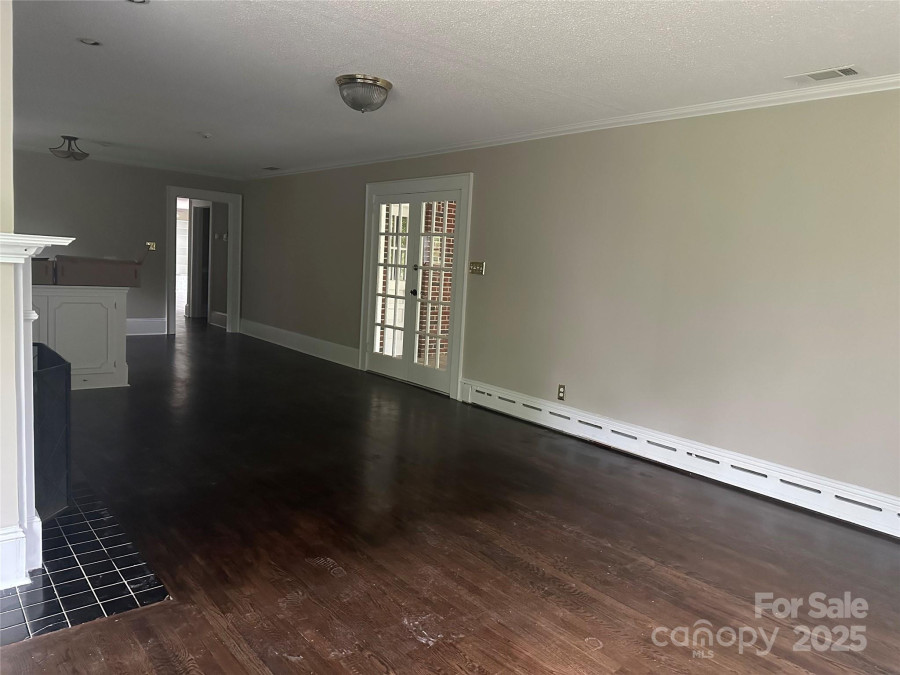 121 33rd Ave Hickory, NC 28601