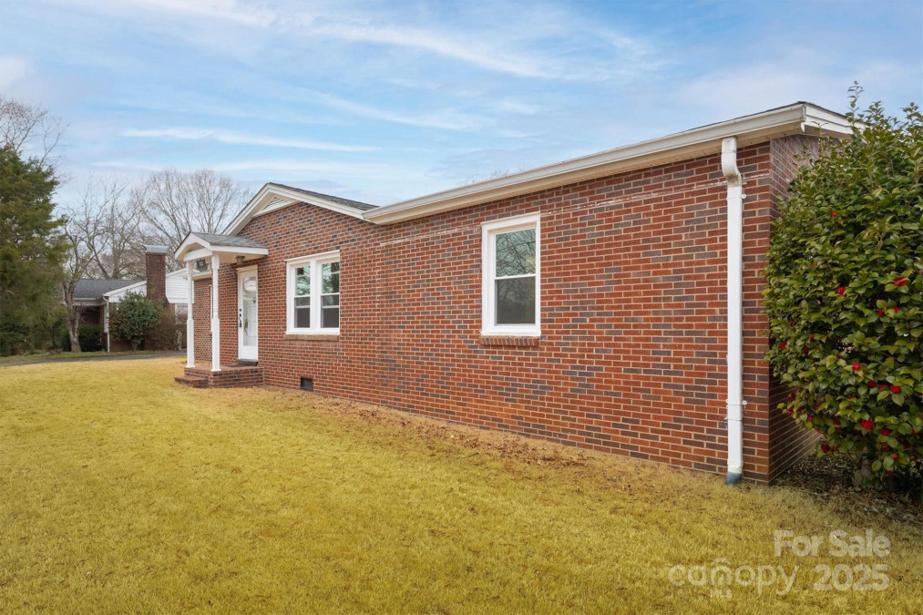 2625 20th St Hickory, NC 28601