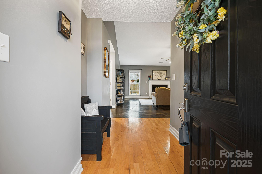 143 Sunberry Trl Fletcher, NC 28732