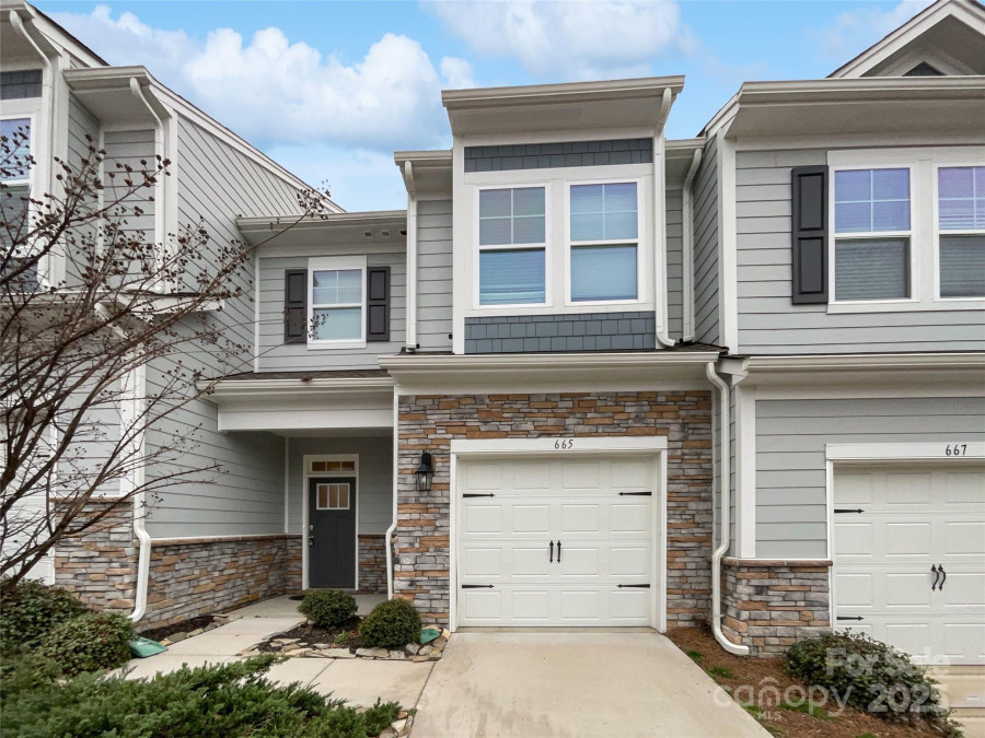 665 Cypress Glen Ln Clover, SC 29710
