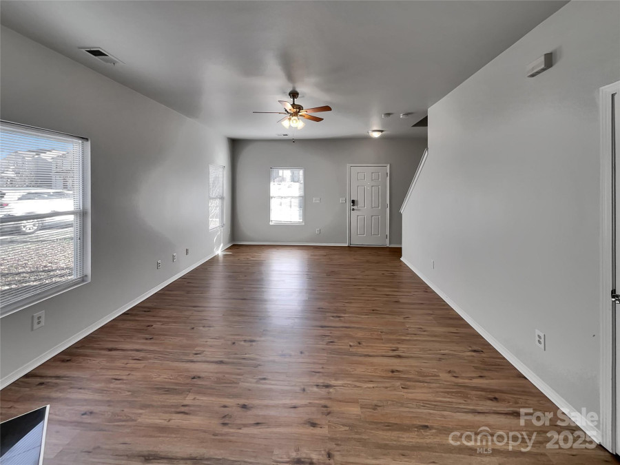 8353 Ainsworth St Charlotte, NC 28216
