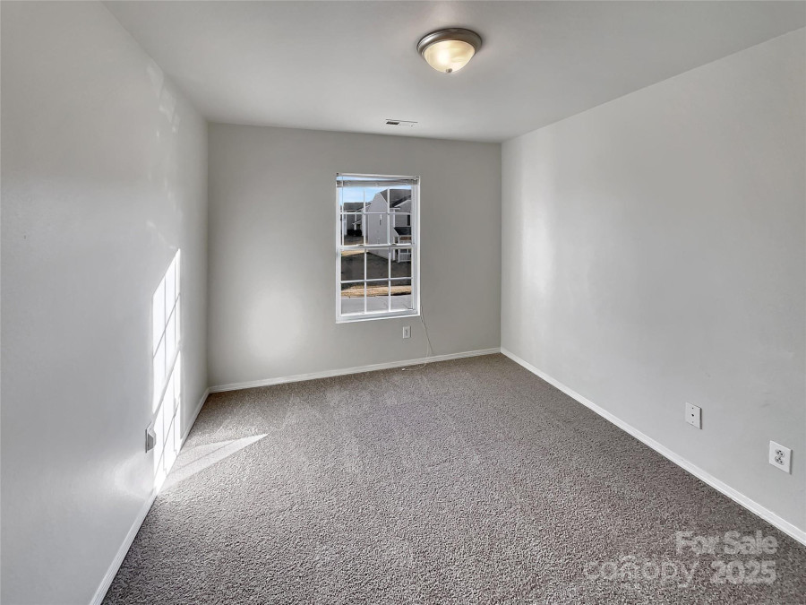 8353 Ainsworth St Charlotte, NC 28216