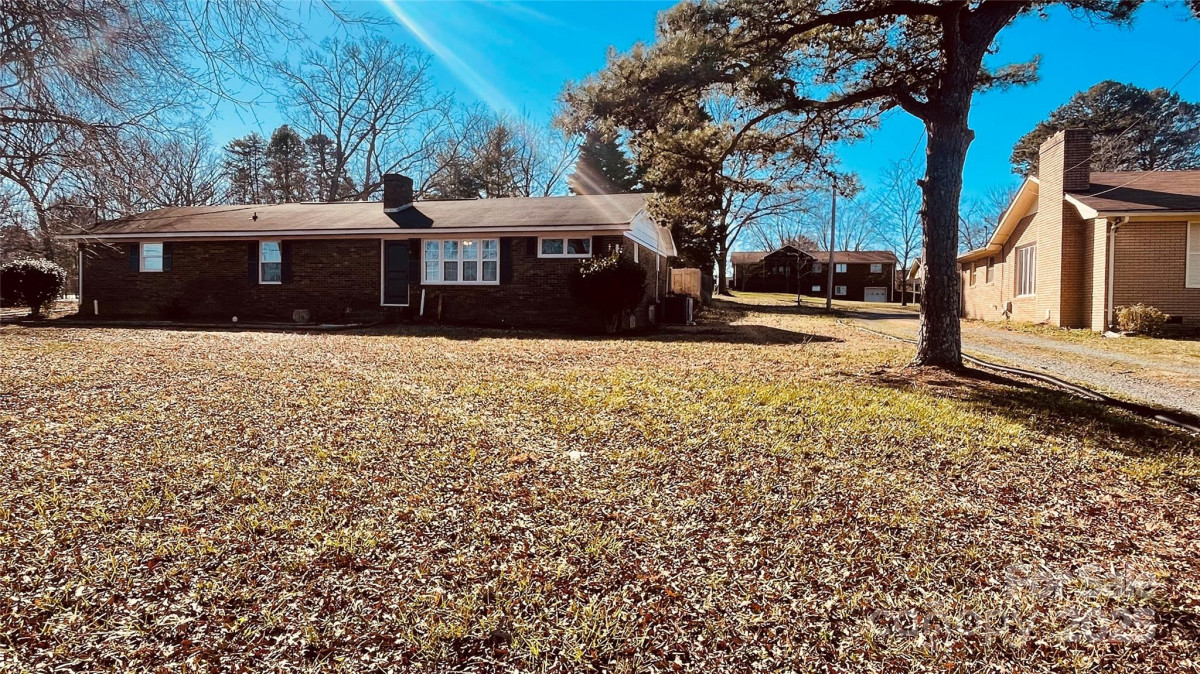 742 Aquadale Rd Albemarle, NC 28001