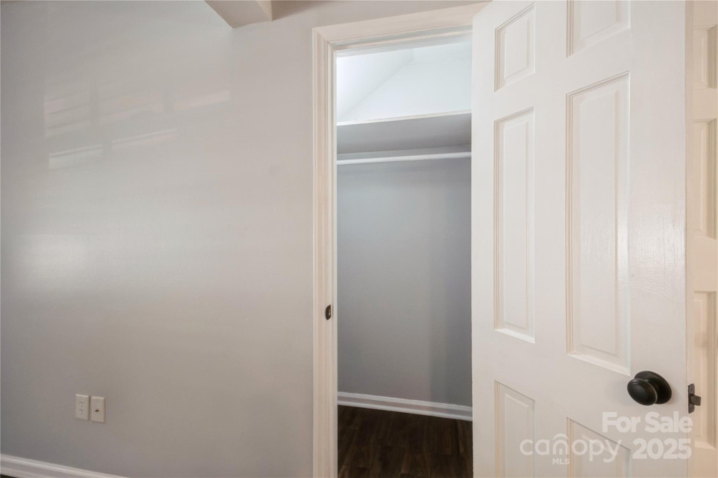 6322 Old Pineville Rd Charlotte, NC 28217
