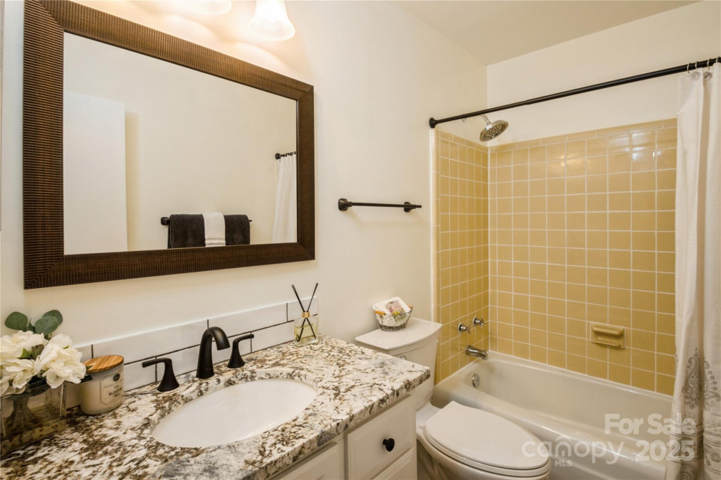 6322 Old Pineville Rd Charlotte, NC 28217