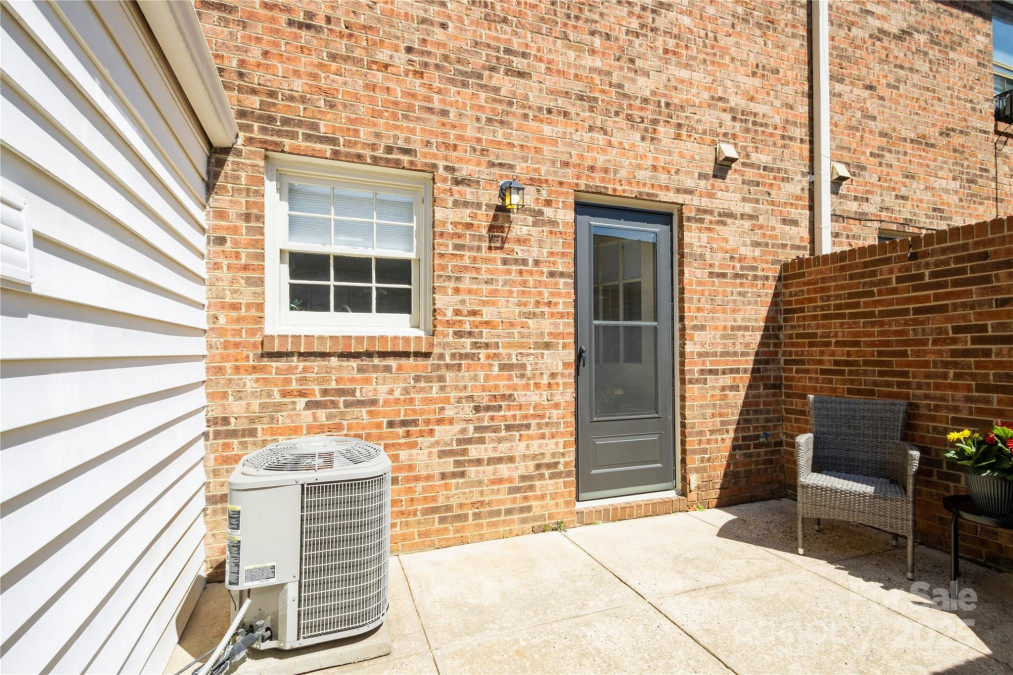 6322 Old Pineville Rd Charlotte, NC 28217