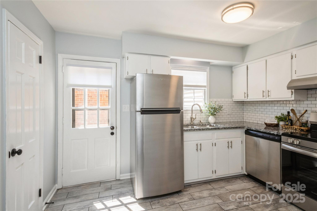 6322 Old Pineville Rd Charlotte, NC 28217