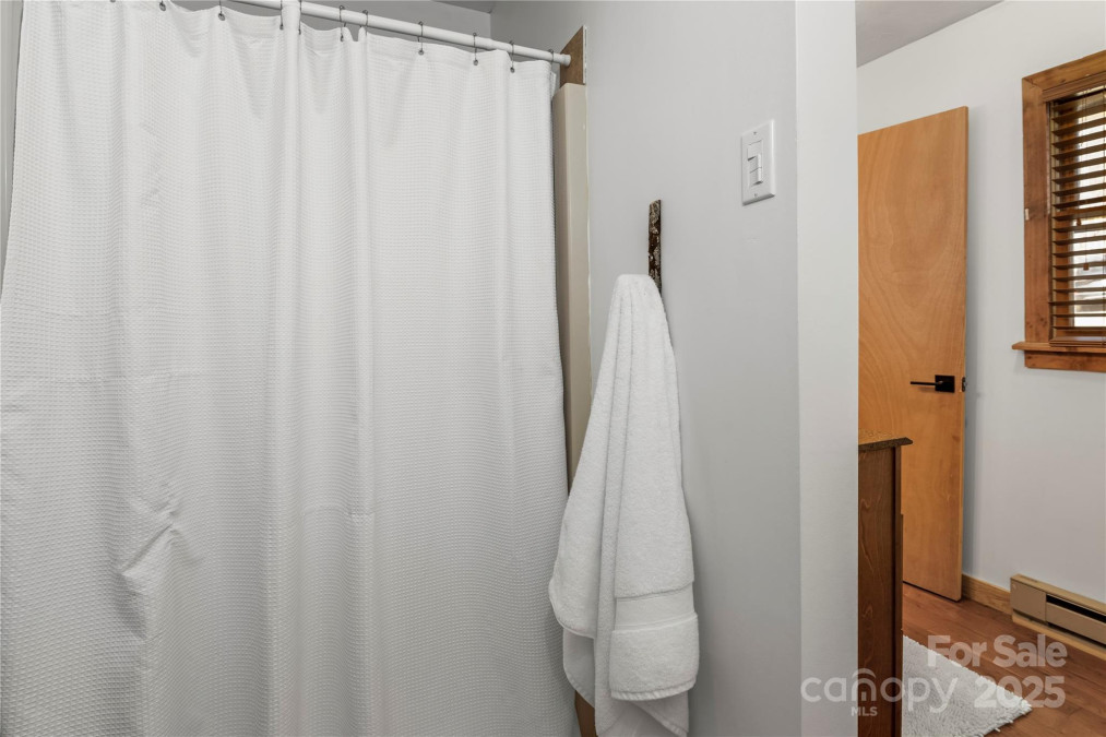642 Mountainside Dr Waynesville, NC 28786