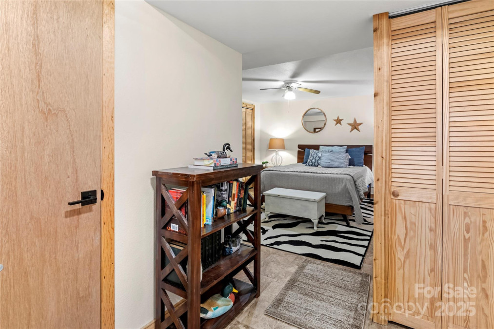642 Mountainside Dr Waynesville, NC 28786