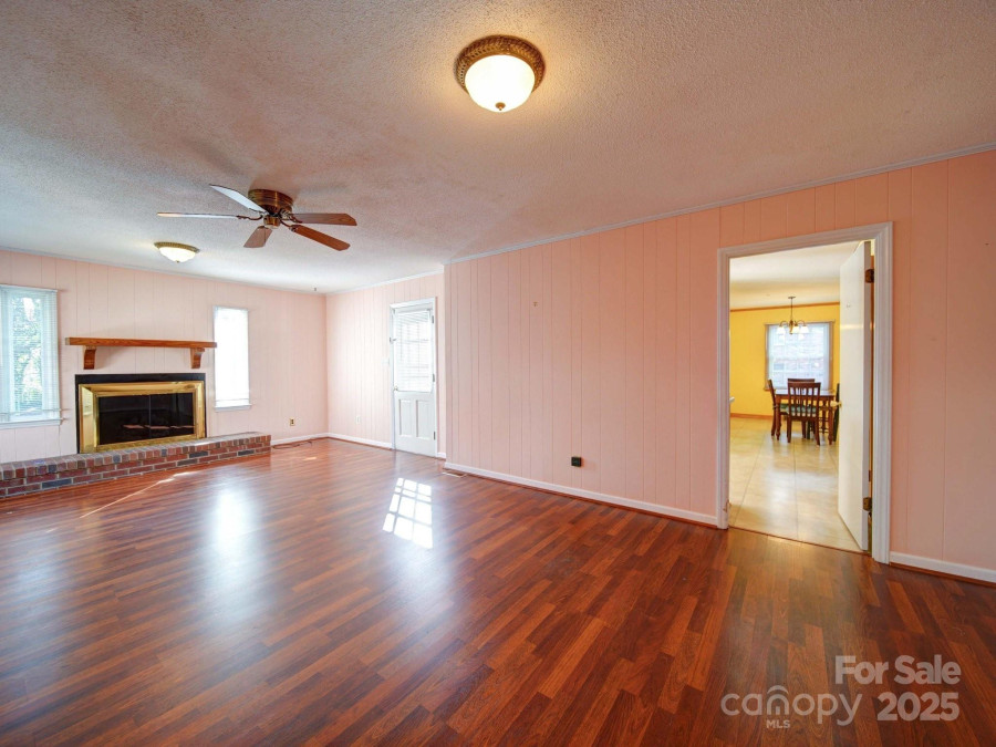 2623 Shaw Ave Gastonia, NC 28054