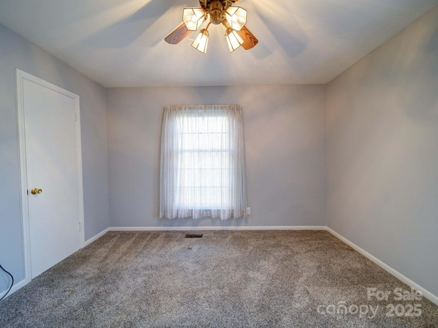 2623 Shaw Ave Gastonia, NC 28054
