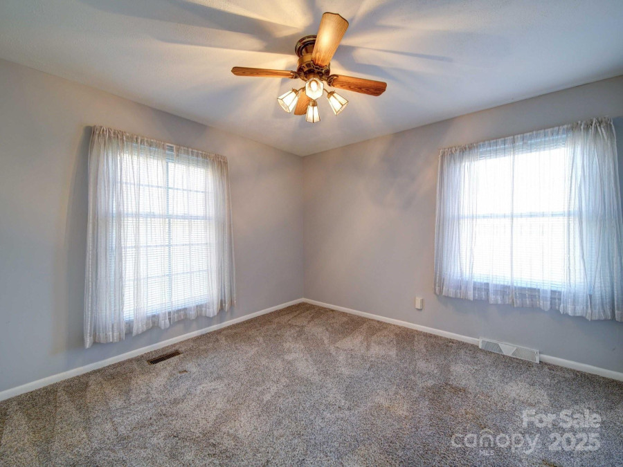 2623 Shaw Ave Gastonia, NC 28054