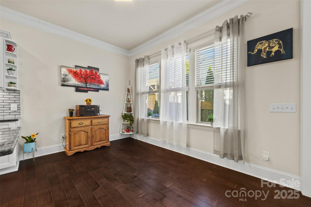 615 Bourton House Dr Charlotte, NC 28211