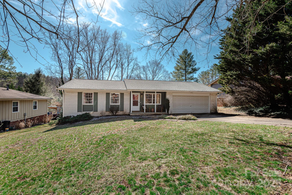 7 Brookcliff Dr Asheville, NC 28804