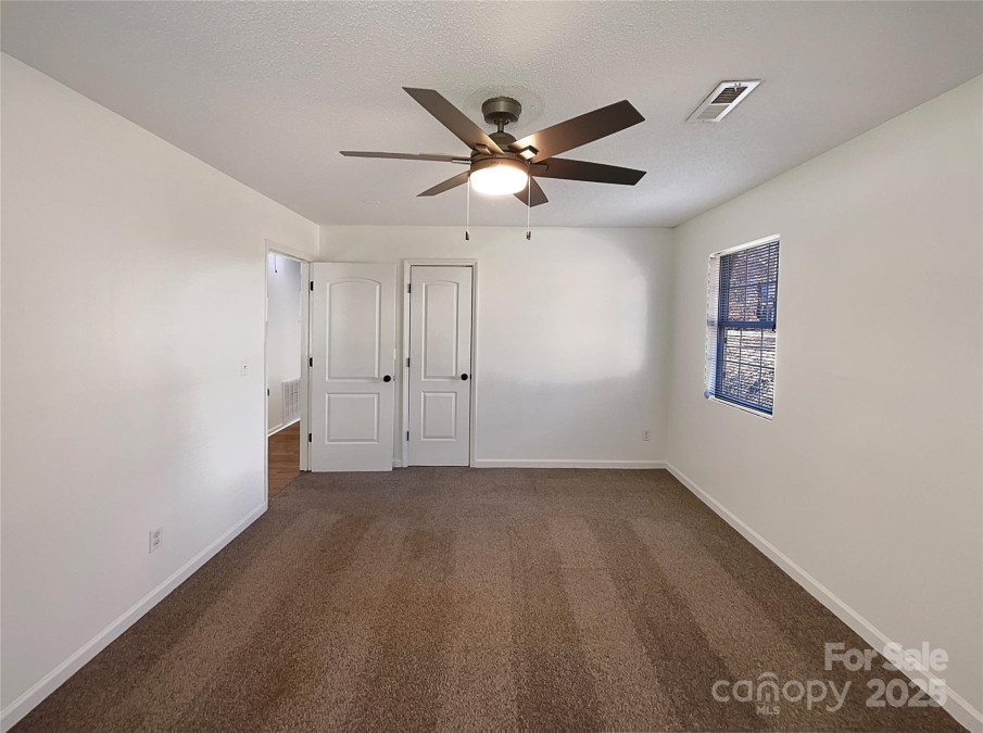 205 Mauney St Mount Holly, NC 28120
