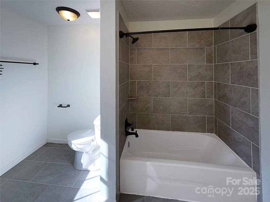 205 Mauney St Mount Holly, NC 28120