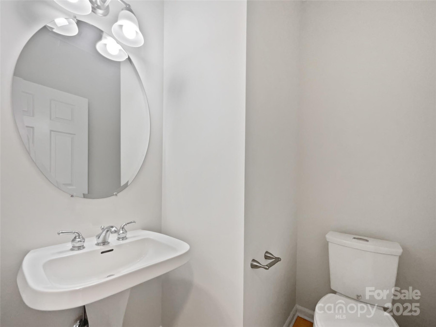 5084 Parkview Way Matthews, NC 28104