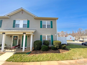 2643 Meadow Knoll Dr Charlotte, NC 28269