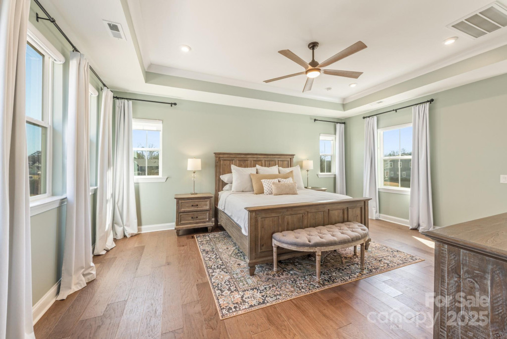 523 Meadow Ridge Dr Belmont, NC 28012